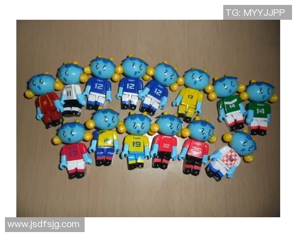 足球明星玩具文具大集合让孩子们在学习中感受足球的魅力与乐趣