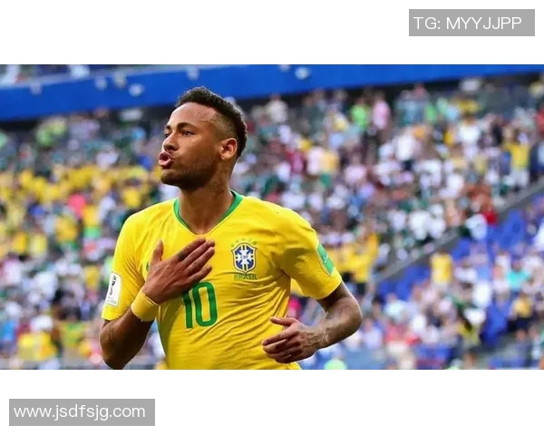 足球巨星跨界挑战摔跤赛场展现全新魅力与竞技精神